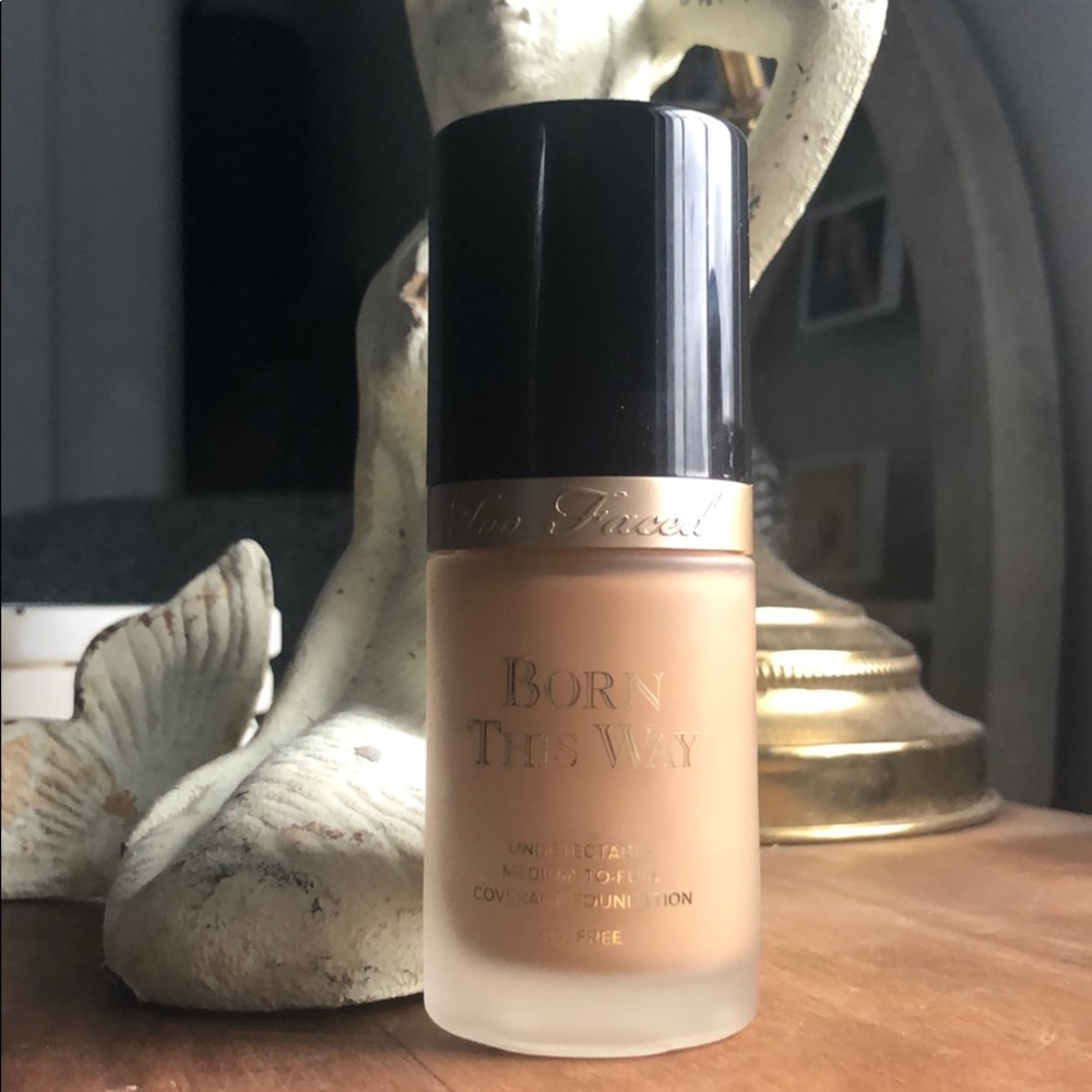 Too Faced Born This Way Foundation